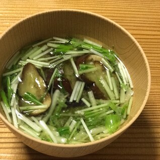 食べる味噌汁♪レンチン茄子と水菜